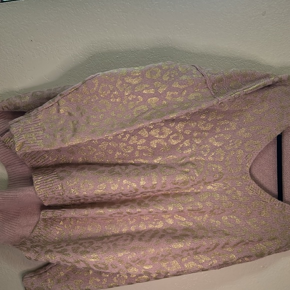 Sweater - Picture 2 of 4